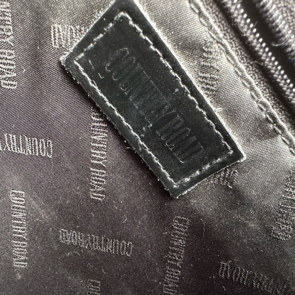 Country Road Black Leather Shoulder Bag - Picture 8 of 9